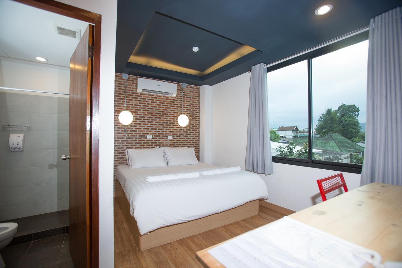 Give Me 5 Hostel Chiang Mai Extérieur photo